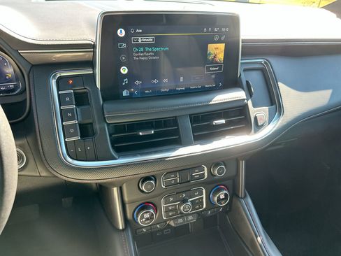 Used 2022 Chevrolet Tahoe RST w/ Sport Performance Package image 16