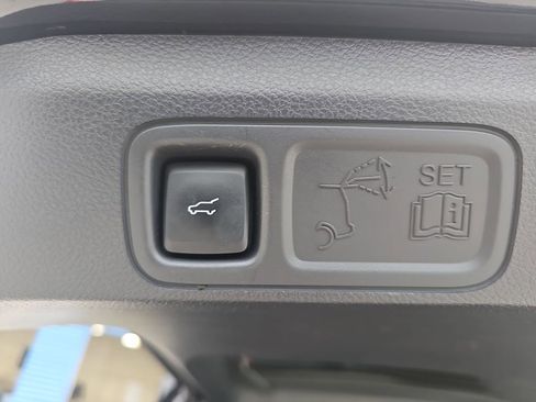 Used 2022 Ford Expedition XLT RWD image 13