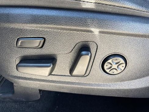 Used 2020 Hyundai Santa Fe Limited image 21