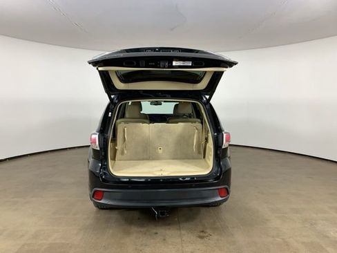 Used 2014 Toyota Highlander Limited image 12
