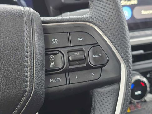 Certified 2025 Toyota Tacoma Limited image 37