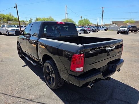 Used 2016 RAM 1500 Express w/ Black Ram 1500 Express Group AWD/4WD image 17