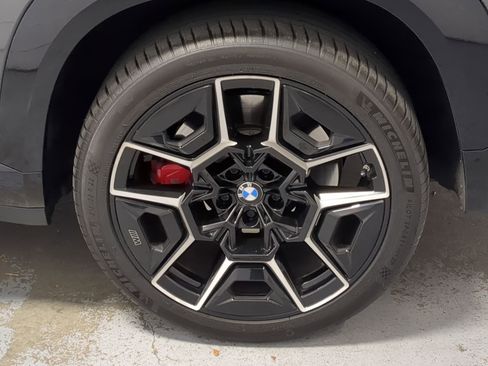 Used 2025 BMW XM Base image 24