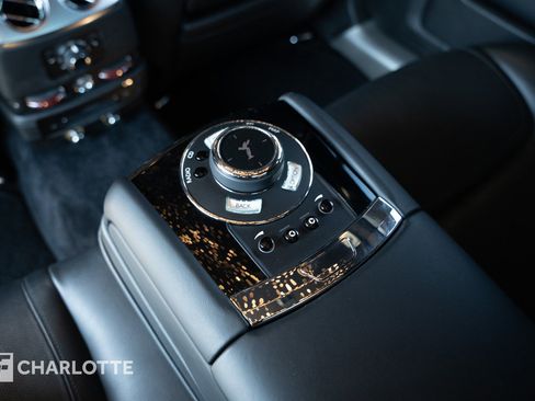 Used 2016 Rolls-Royce Ghost image 35