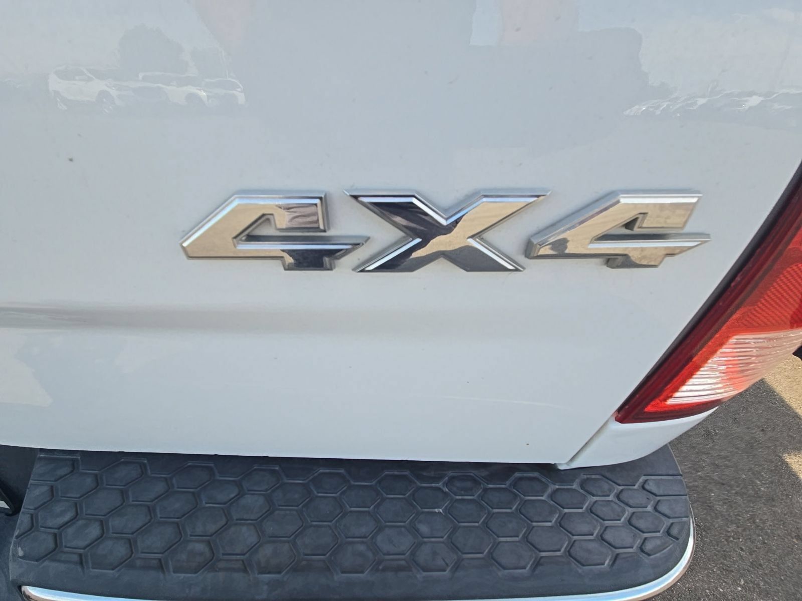 Used 2011 RAM 1500 ST w/ ST Popular Equipment Group AWD/4WD image 14