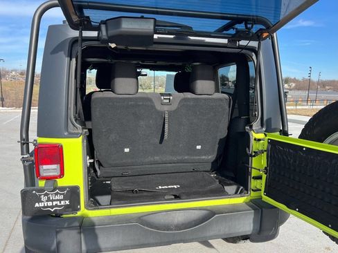 Used 2016 Jeep Wrangler Sport w/ Quick Order Package 24S AWD/4WD image 14