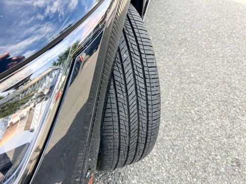 Certified 2022 Kia EV6 Wind w/ Wind Technology Package image 3