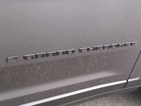 New 2026 Jeep Grand Cherokee Altitude AWD/4WD image 13