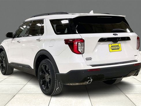 Certified 2023 Ford Explorer ST-Line image 11