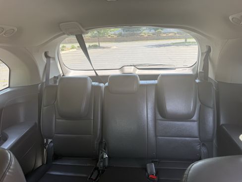 Used 2014 Honda Odyssey EX-L image 9