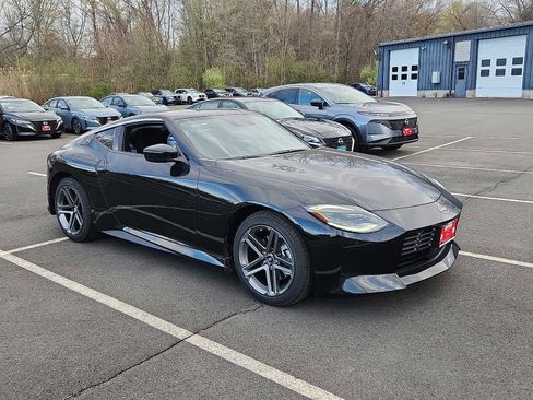 New 2026 Nissan Z Performance w/ Floor Mat Package RWD image 2