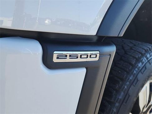 New 2026 GMC Sierra 2500 Denali w/ Denali Reserve Package image 12
