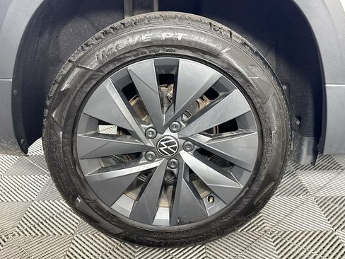 Used 2023 Volkswagen Taos S image 32