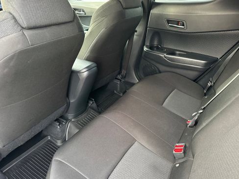 Certified 2019 Toyota C-HR LE image 11