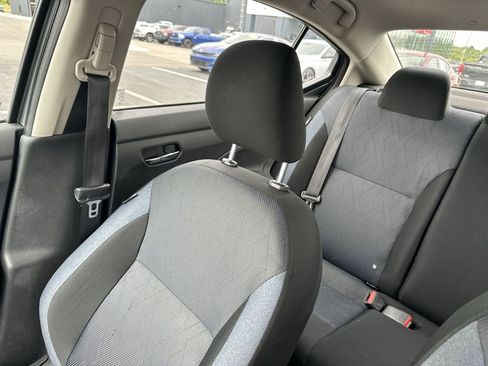 Used 2023 Nissan Versa SV FWD image 12