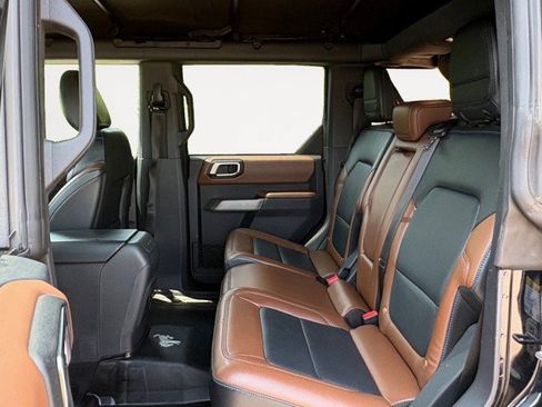 Used 2022 Ford Bronco Outer Banks AWD/4WD image 10