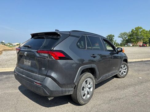 Used 2021 Toyota RAV4 LE FWD image 11