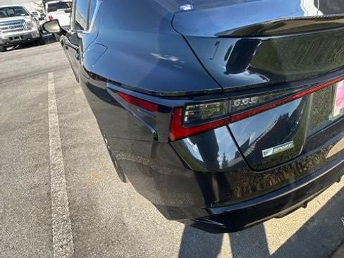 Used 2021 Lexus IS 350 F Sport w/ Dynamic Handling Package RWD image 18