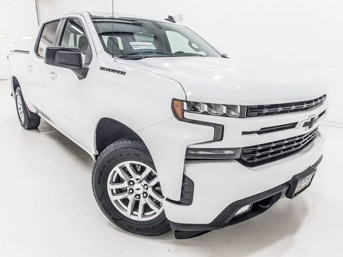 Used 2022 Chevrolet Silverado 1500 RST w/ Convenience Package II image 9