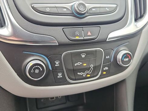 Used 2022 Chevrolet Equinox LS w/ LS Convenience Package image 15