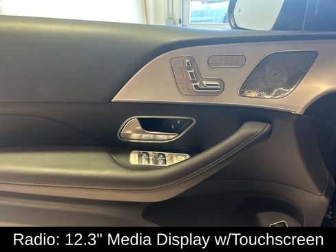 Used 2025 Mercedes-Benz GLE 350 4MATIC image 6