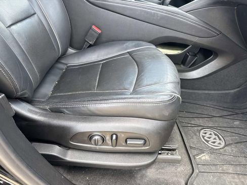 Used 2019 Buick Enclave Avenir w/ Avenir Technology Package FWD image 16