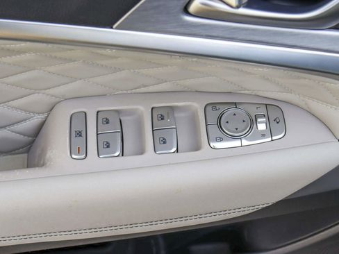 Used 2021 Genesis G70 2.0T w/ Prestige Package image 15