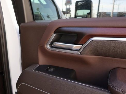 New 2026 GMC Sierra 3500 Denali w/ Denali Reserve Package image 14