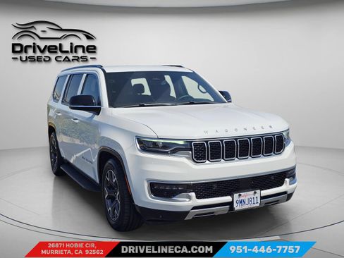 Used 2024 Jeep Wagoneer Series III AWD/4WD image 7