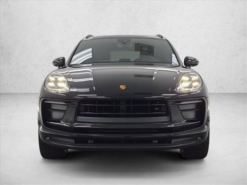 Certified 2022 Porsche Macan AWD/4WD image 6