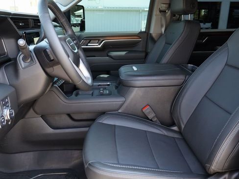 Certified 2025 GMC Sierra 2500 Denali w/ Denali Reserve Package image 23