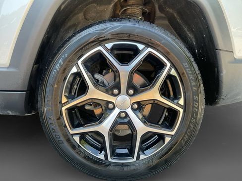 Used 2024 Jeep Compass Limited AWD/4WD image 8