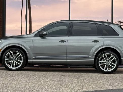 Used 2017 Audi Q7 3.0T Prestige w/ Prestige Package image 5