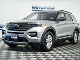 Certified 2022 Ford Explorer XLT w/ Equipment Group 202A image 3