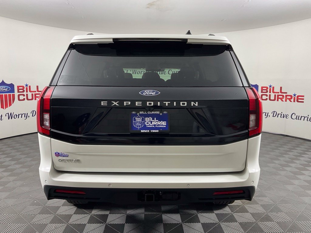 New 2026 Ford Expedition Active RWD image 4