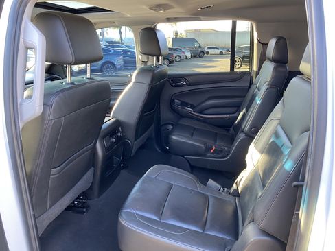 Used 2019 Chevrolet Suburban LT image 14