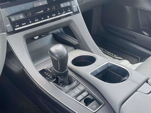 Used 2020 Toyota Avalon Limited w/ Advanced Safety Package FWD image 34