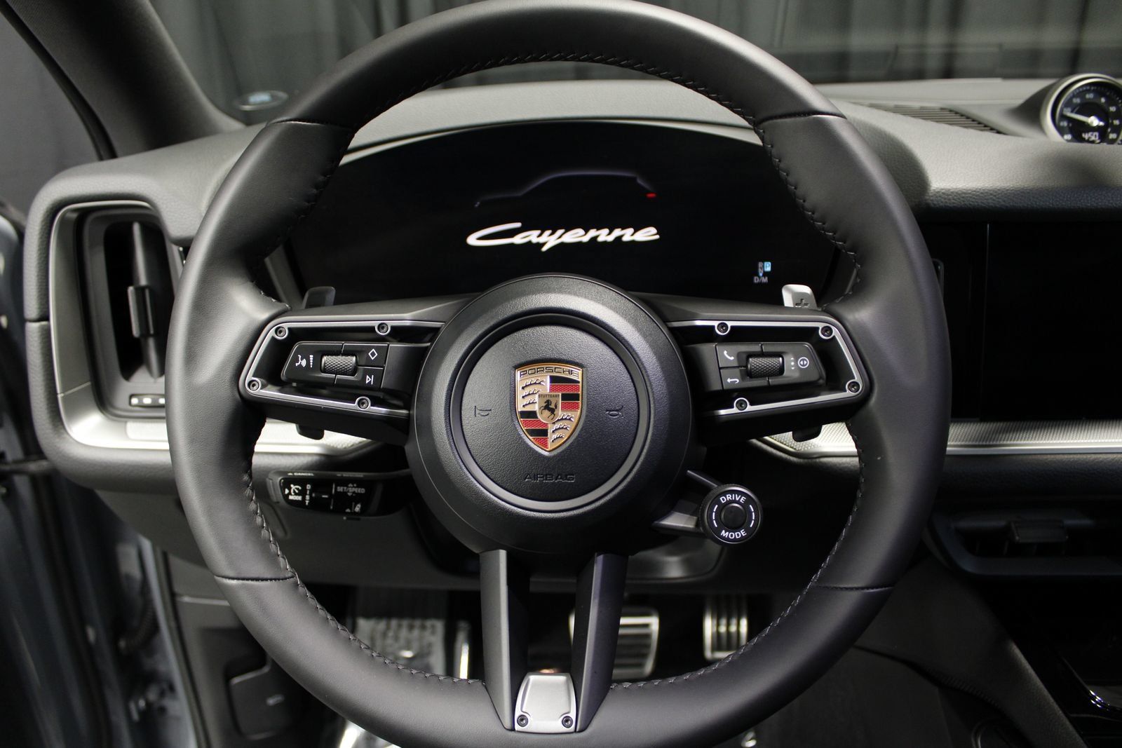 Certified 2026 Porsche Cayenne E-Hybrid AWD/4WD image 36