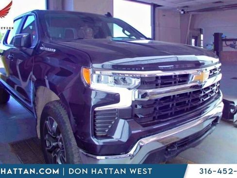 Used 2023 Chevrolet Silverado 1500 LT AWD/4WD image 6