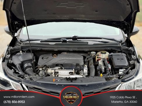 Used 2018 Chevrolet Cruze LS FWD image 27