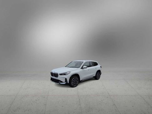 New 2026 BMW X1 xDrive28i w/ Technology Package AWD/4WD image 4