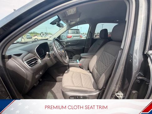 Used 2018 Chevrolet Equinox LT FWD image 11