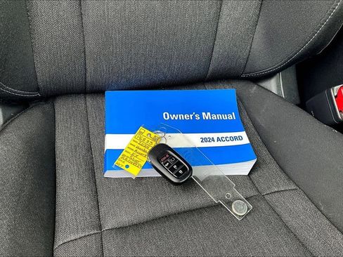 Used 2024 Honda Accord EX image 34