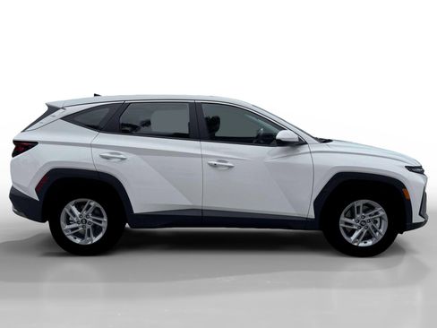 New 2026 Hyundai Tucson SE FWD image 9