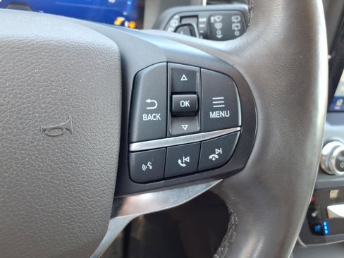 Used 2020 Ford Explorer Platinum w/ Premium Technology Package image 27