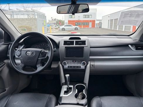 Used 2014 Toyota Camry L FWD image 10