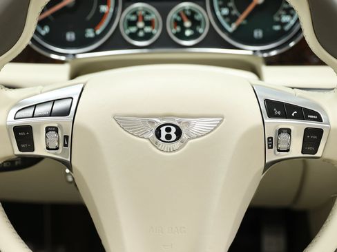Used 2018 Bentley Flying Spur V8 AWD/4WD image 27