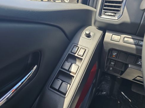 Used 2023 Nissan Frontier Pro-X w/ Pro Convenience Package RWD image 23