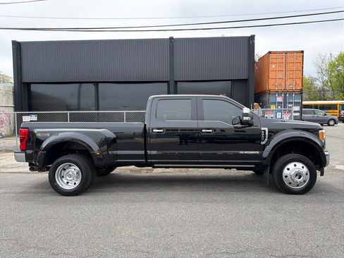 Used 2019 Ford F450 King Ranch w/ King Ranch Ultimate Package AWD/4WD image 6