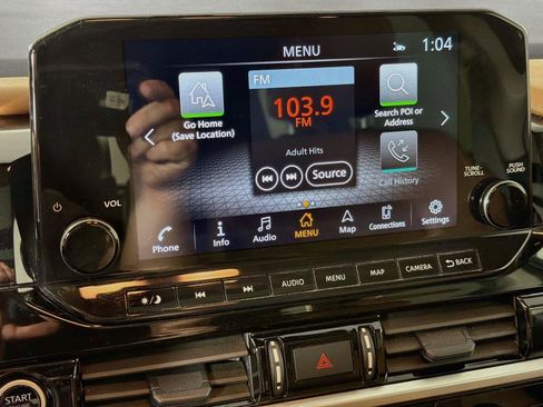 Used 2024 Nissan Pathfinder Platinum AWD/4WD image 19